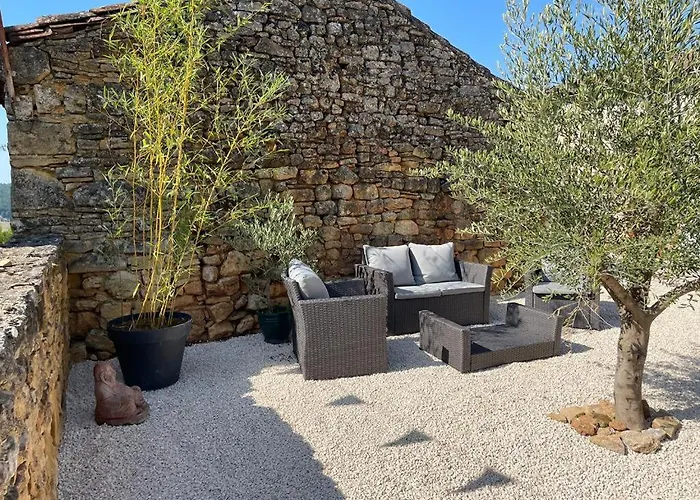 بيت للعطل Beautiful Two Bedroomed