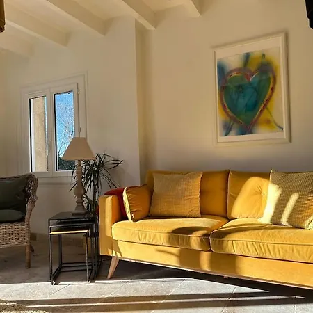 Beautiful Two Bedroomed Дом отдыха